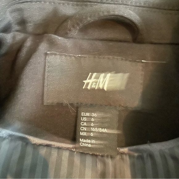 H&M Black Blazer Jacket Size 6 - Picture 3 of 4
